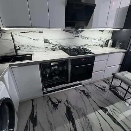 старовиний * Lviv