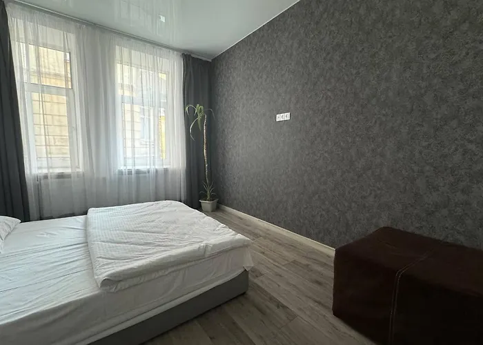 Apartment старовиний *